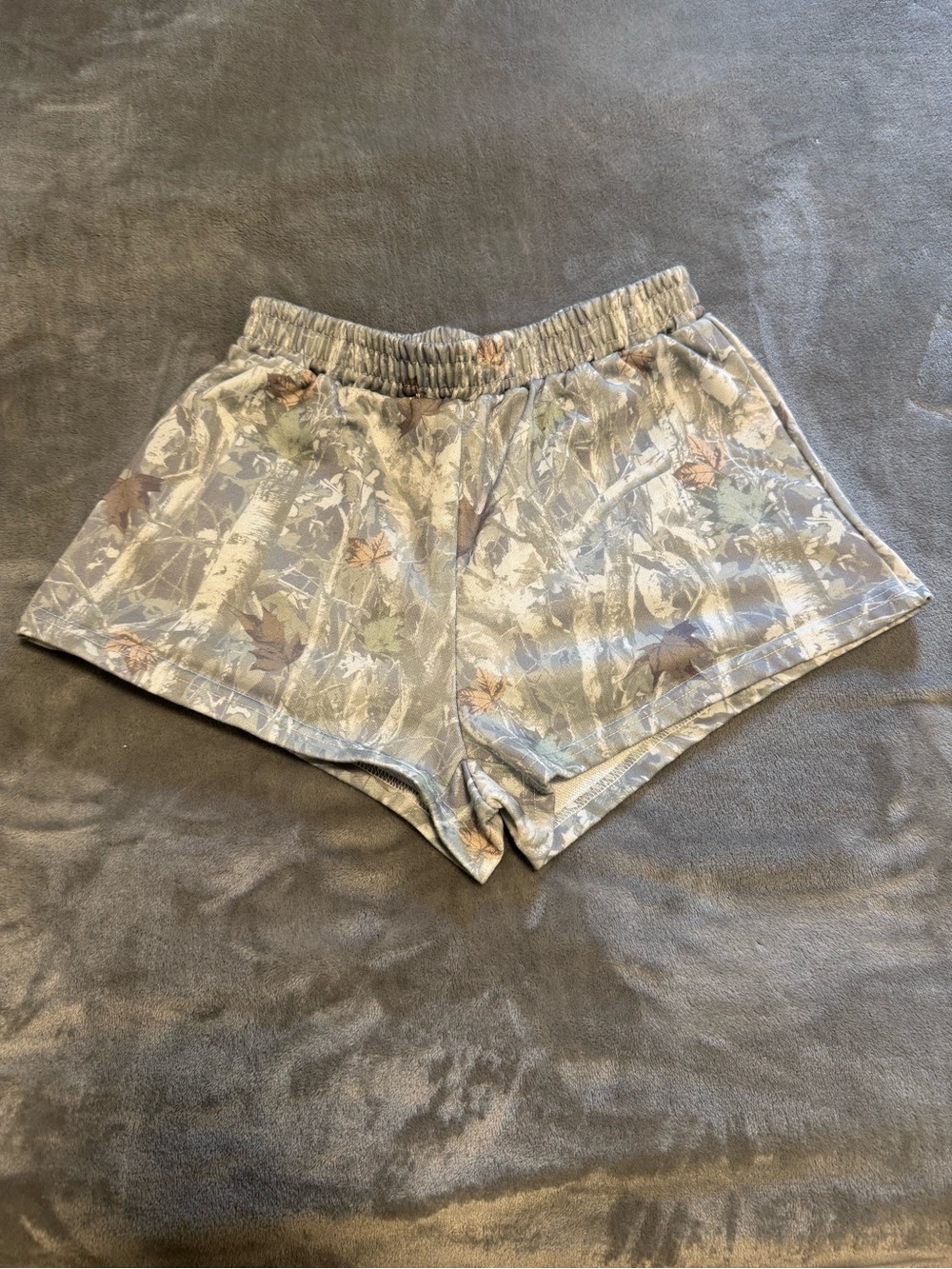 SHEIN Camouflage Elastic-Waist Athletic Shorts